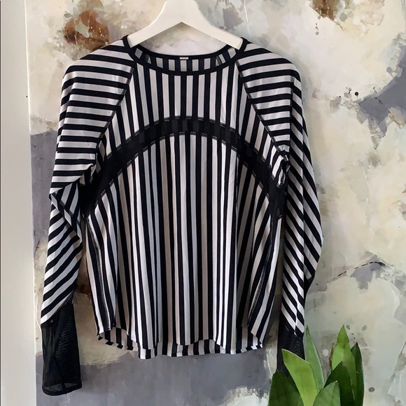 lululemon athletica Tops - LuLulemon long sleeve top